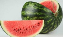 成都的吃瓜自己成了瓜,意外成为全民焦点瓜王