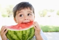 小孩吃田瓜好吗怎么吃的,小孩适宜吃法及营养益处