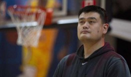 姚明带你吃瓜,一起吃瓜畅谈人生