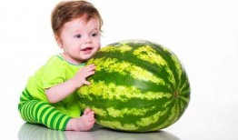 小孩吃瓜壁纸,小孩吃瓜壁纸里的欢乐时光