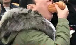 赵坝吃瓜事件,揭秘网络舆论的狂欢与反思