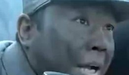 李云龙吃瓜表情,揭秘军旅生活趣味瞬间